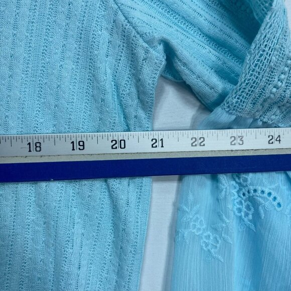 Fever Tunic Blouse Womens size Large Blue Long Sleeve Crochet Peasant Boho New - Picture 6 of 7